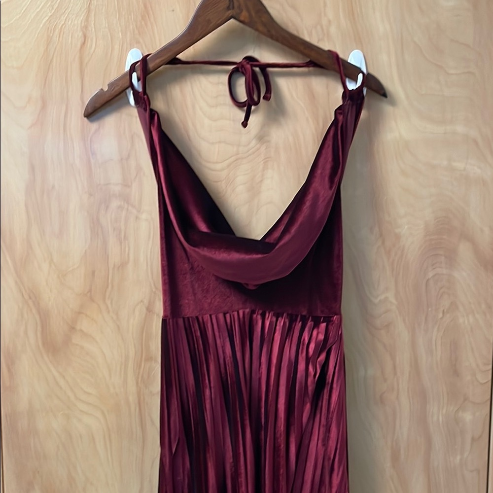 Elegant Burgundy velvet maxi Dress